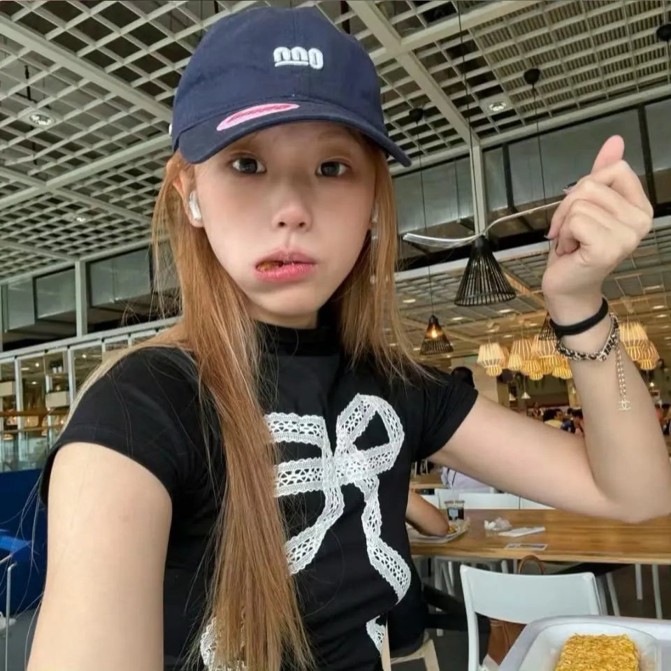 十亿韩元 海报